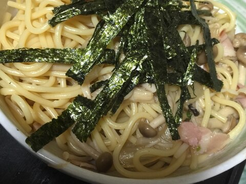 キノコたっぷり 香味シャンタンのパスタ